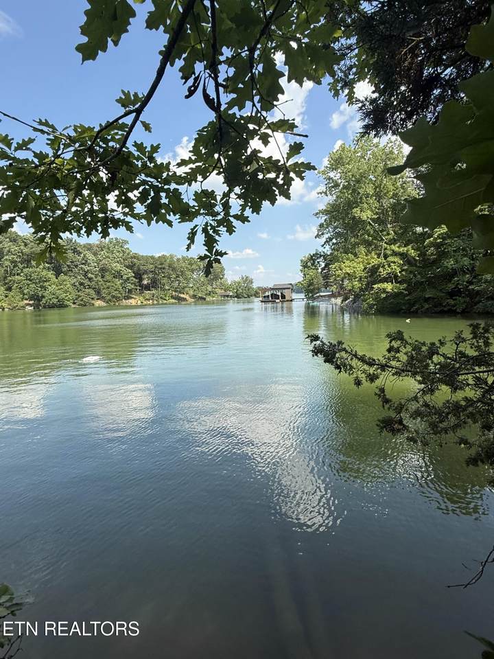 1534 Wilkerson Rd - Photo 1