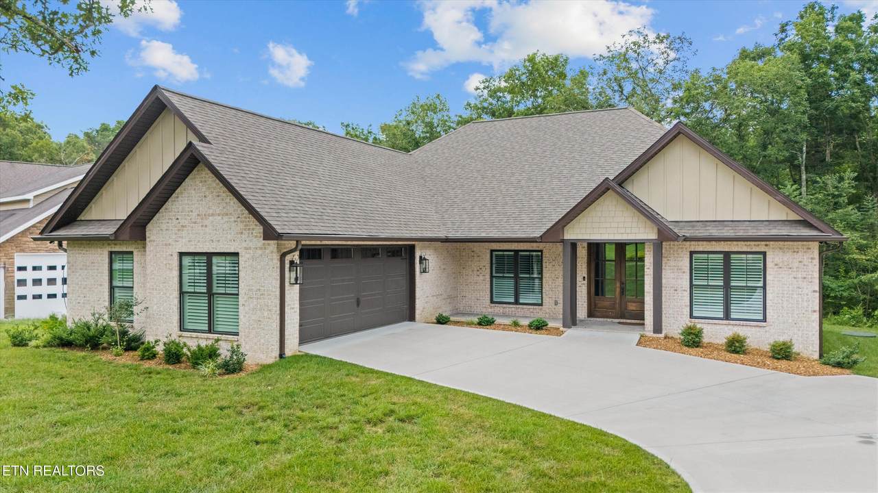 230 Tomlon Rd - Photo 1