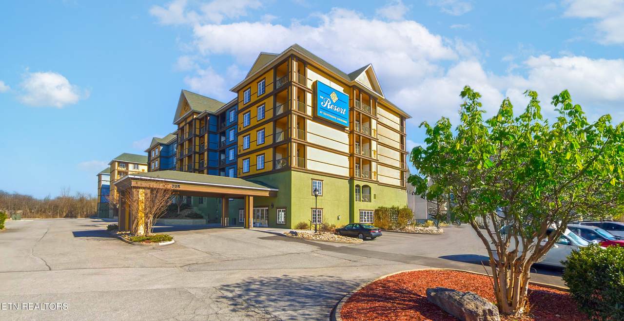 225 Collier Drive - Photo 1