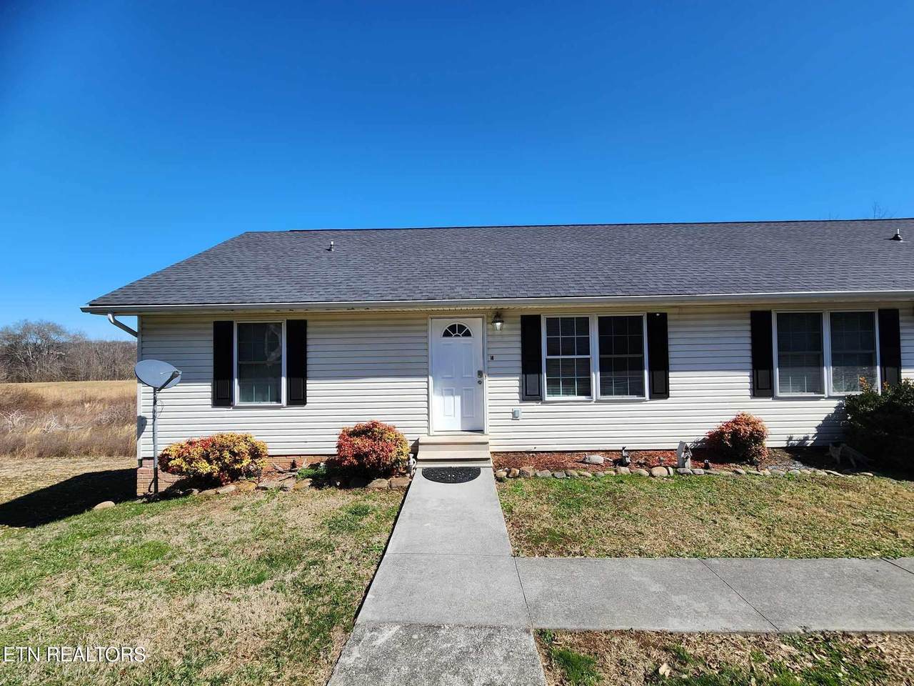 2904 Boyds Creek Hwy - Photo 1