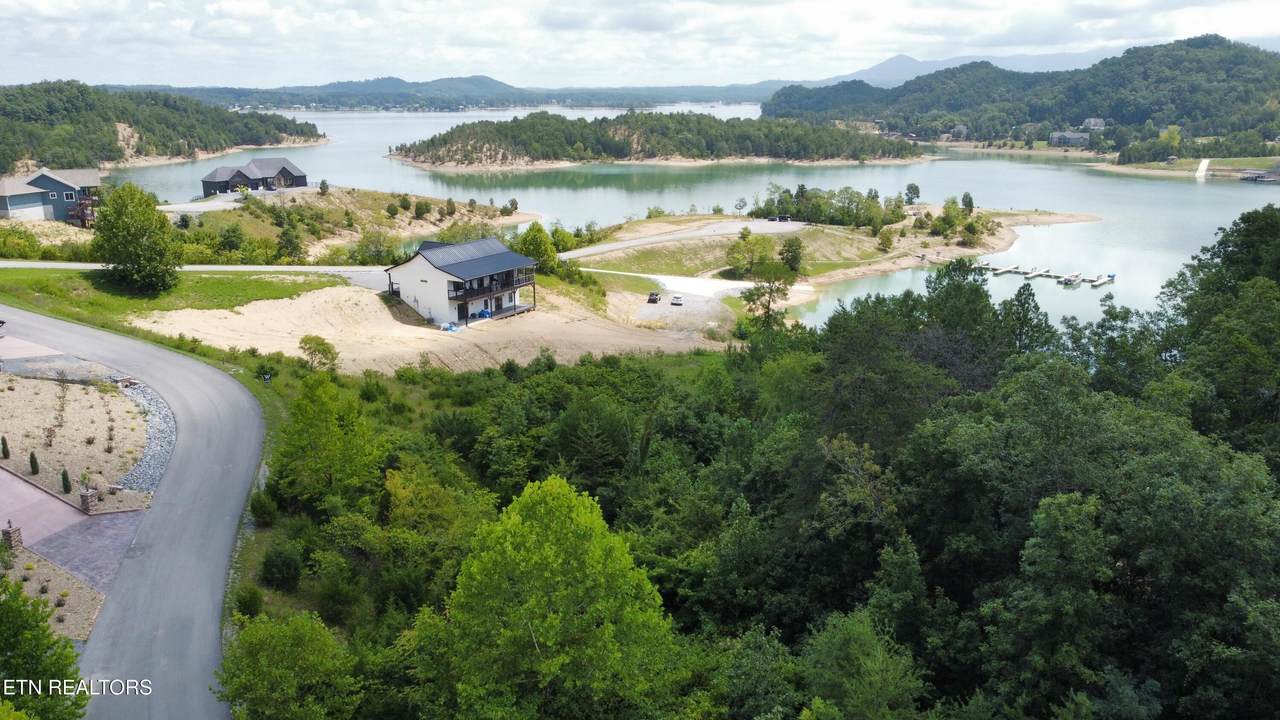  Emerald Pointe Blvd - Photo 1