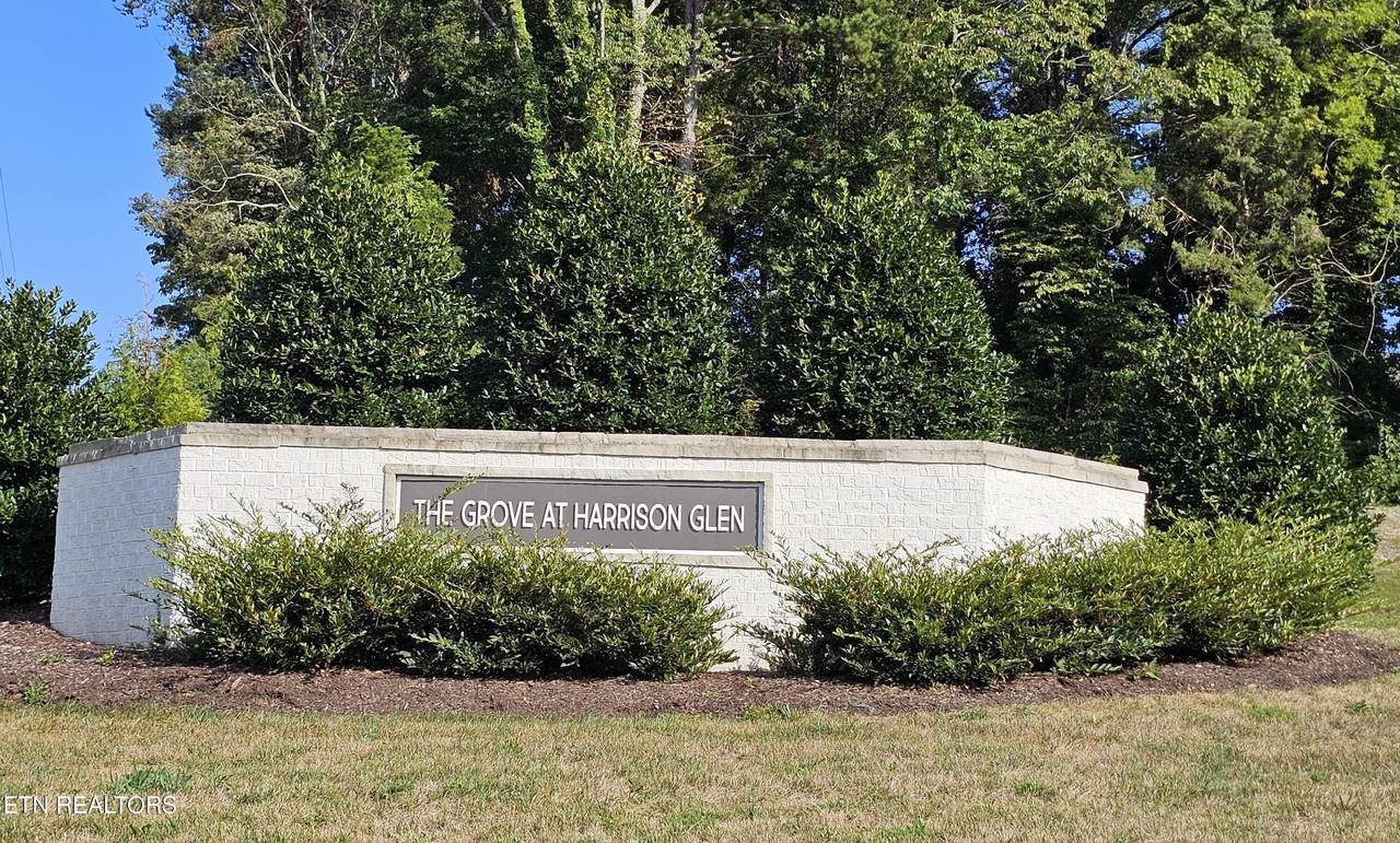 222 English Oak Lane - Photo 1