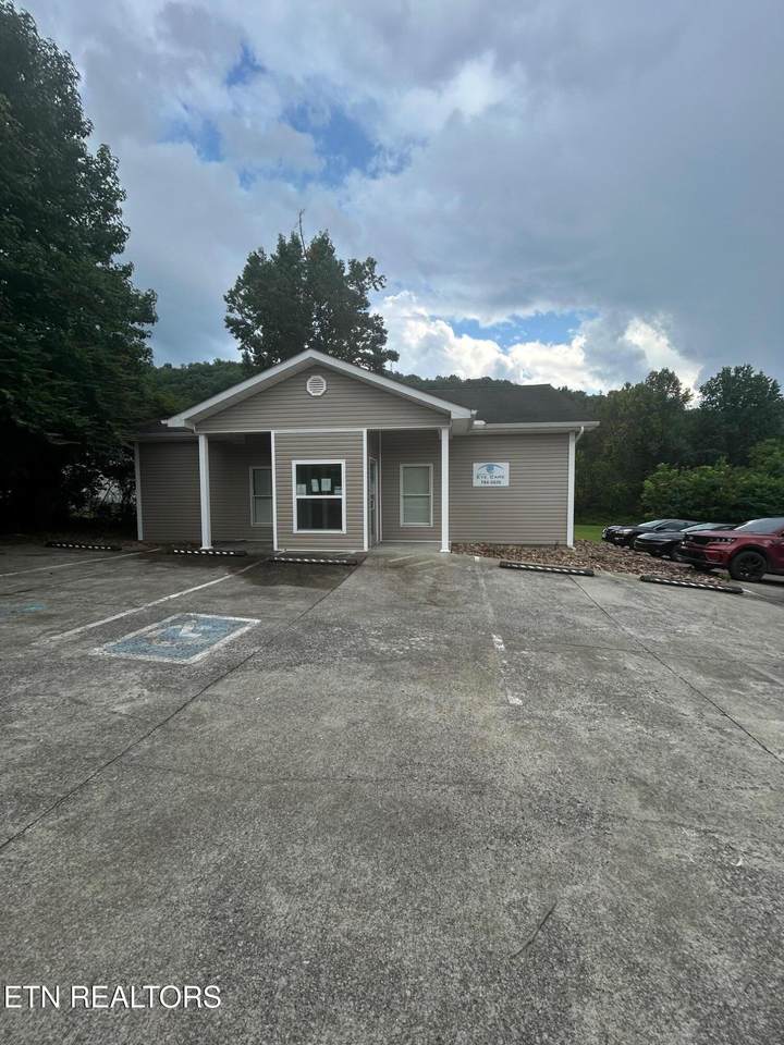 467 Sunset Tr - Photo 1