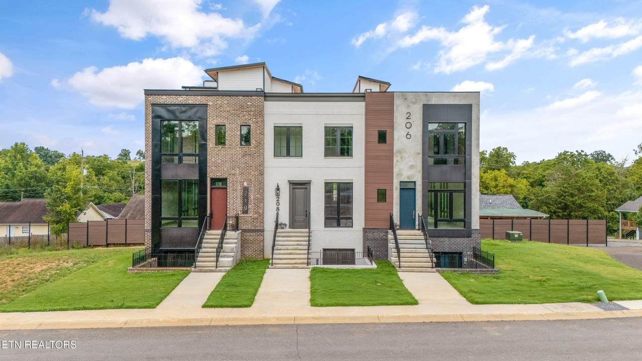 208 Granite Drive - Photo 1