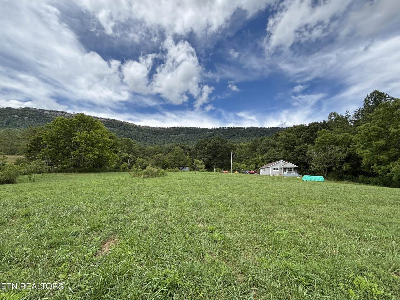 201 Earl Woodson - Photo 1