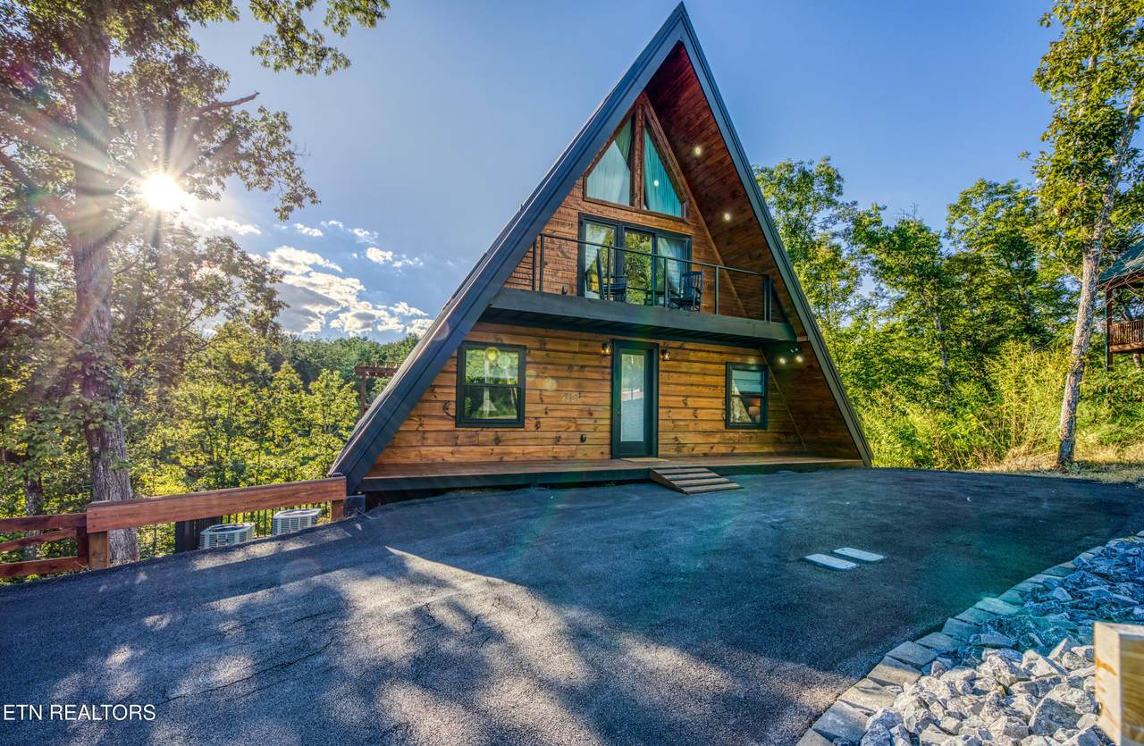 2101 Wingspan Drive - Photo 1