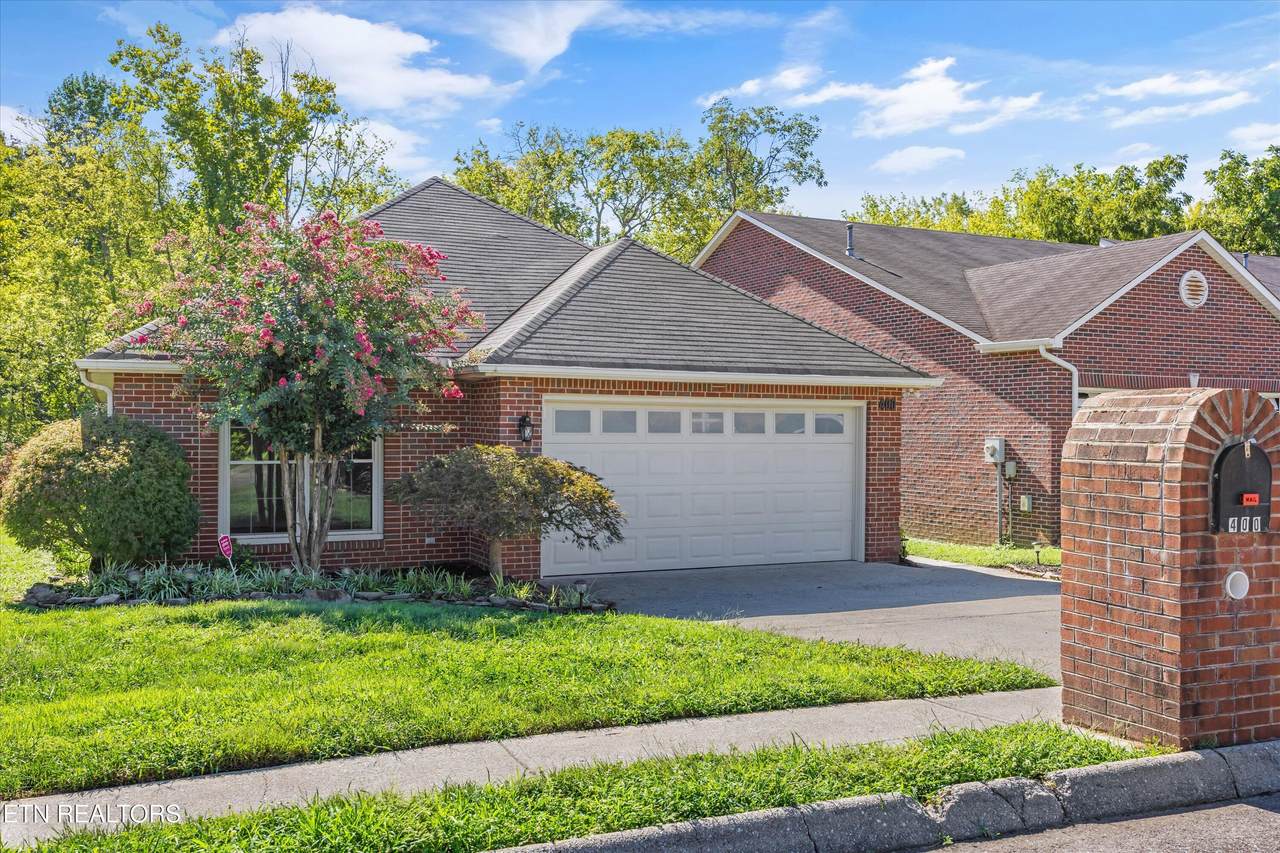 400 Creekview Lane - Photo 1