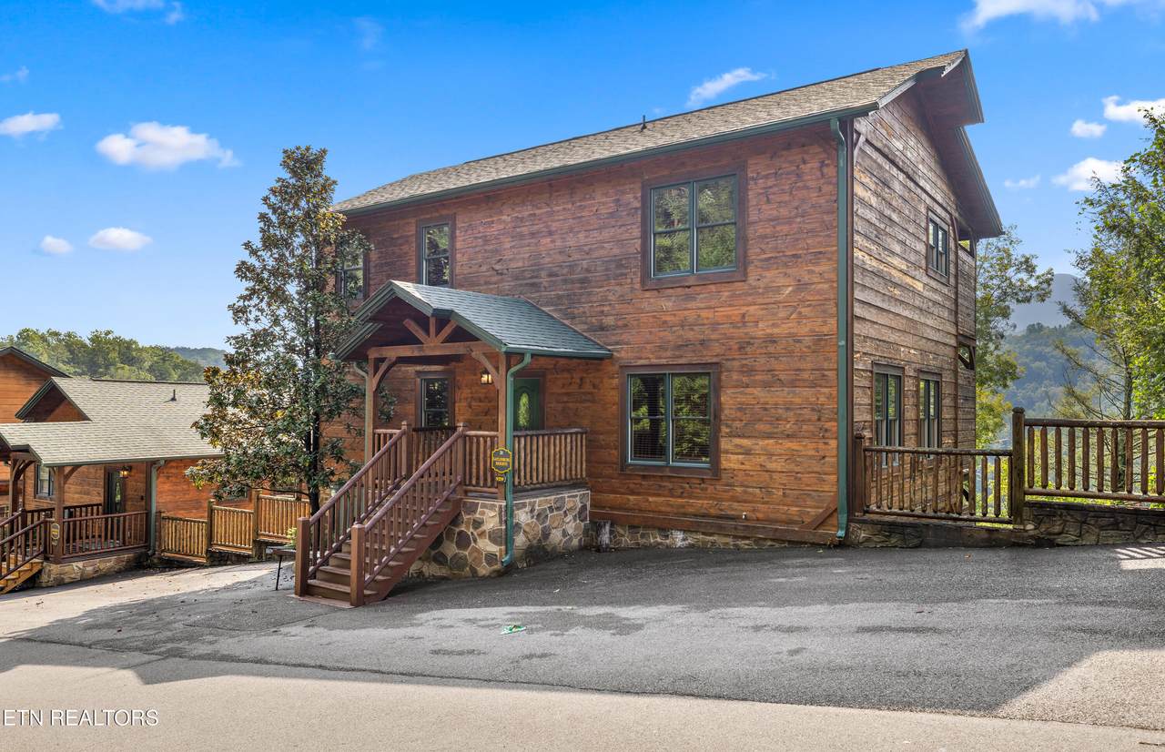 820 Resort Way - Photo 1