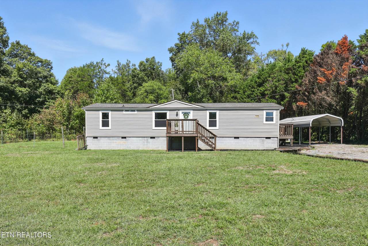 6105 Thomas Weaver Rd - Photo 1