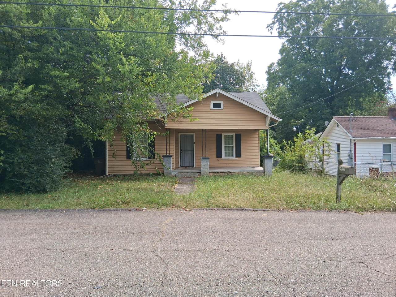 2532 Selma Ave - Photo 1