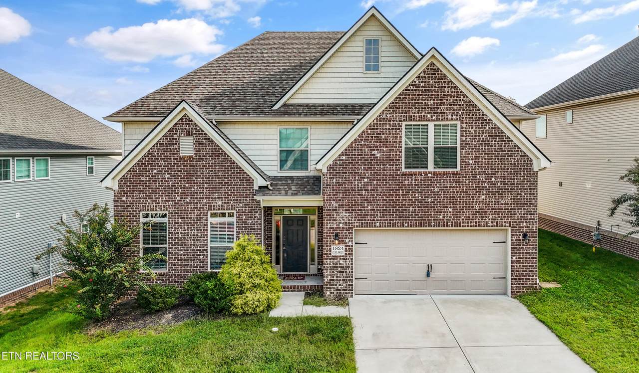 1824 Glen Shady Blvd - Photo 1