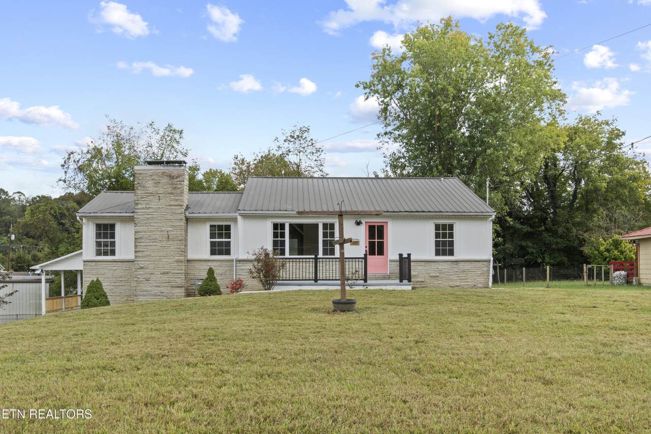 1109 Central Ave - Photo 1