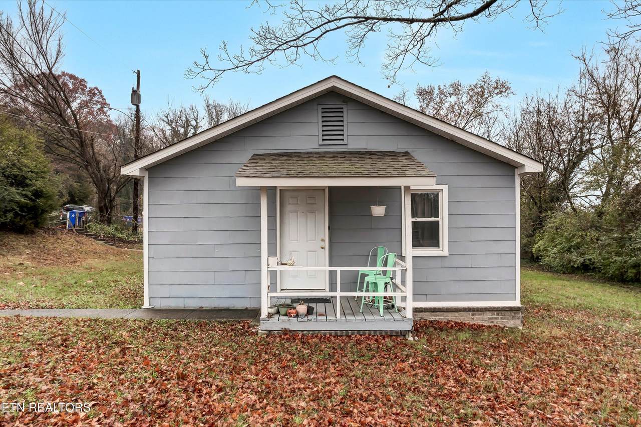 100/102 Howard Lane - Photo 1