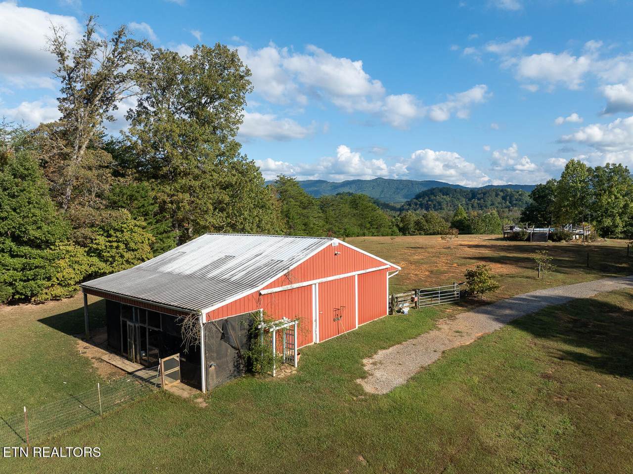 6051 Lindrick Ln. - Photo 1