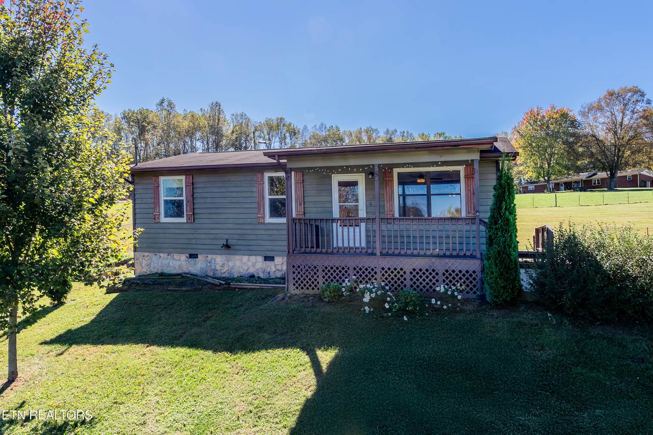 759 Laurel Rd - Photo 1