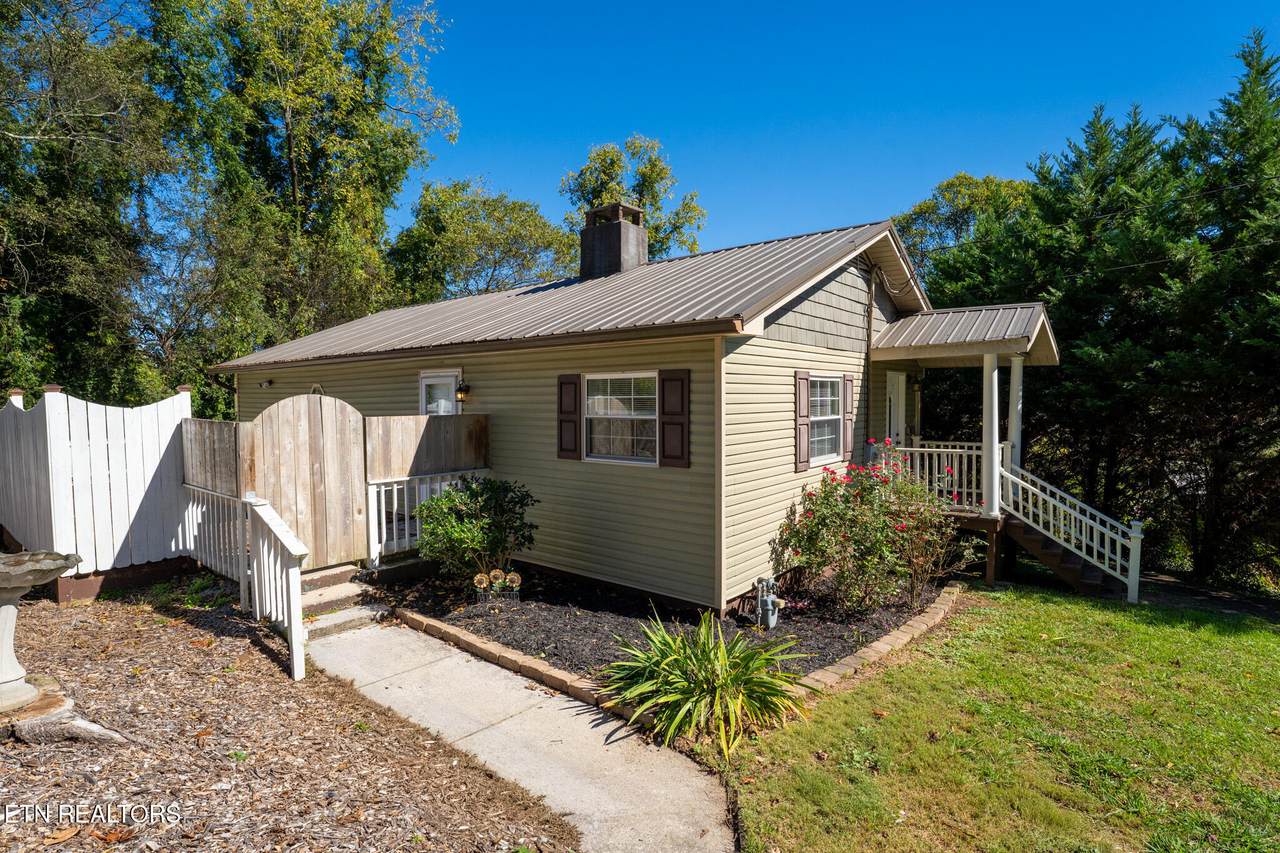 122 Kentucky Ave - Photo 1