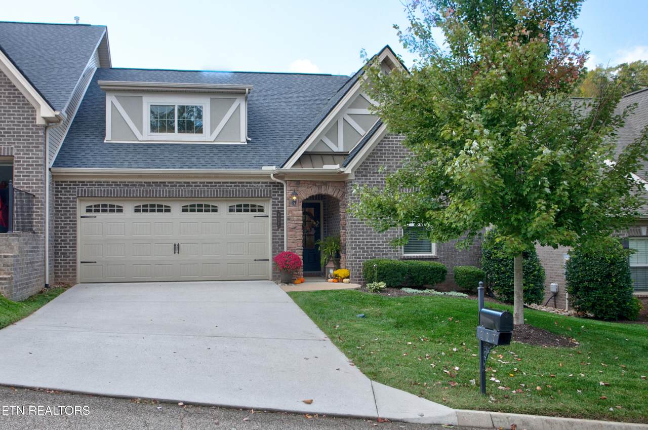 407 Sunny Springs Lane - Photo 1