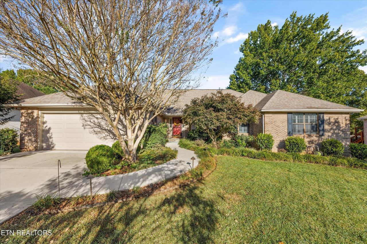 1827 Southcliff Drive - Photo 1