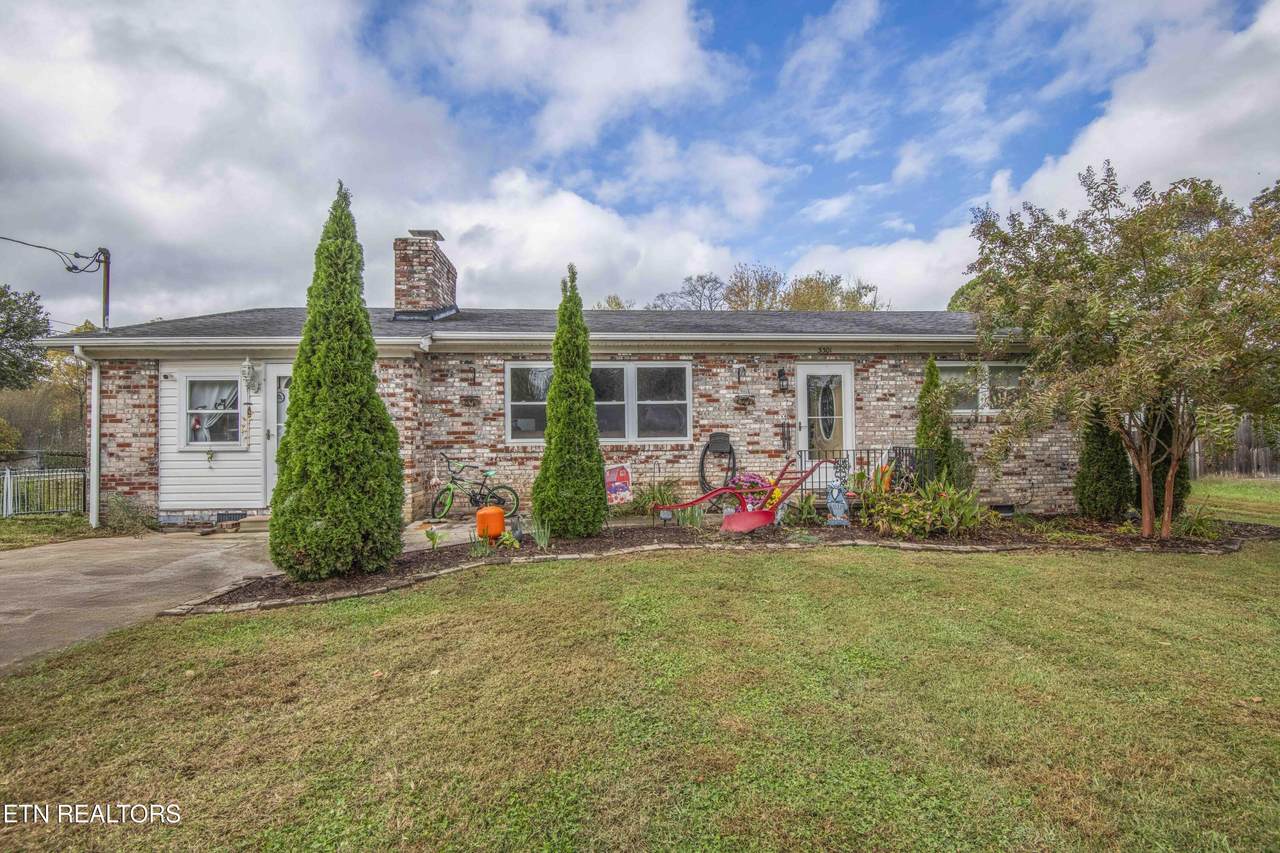 3301 Knox Lane - Photo 1