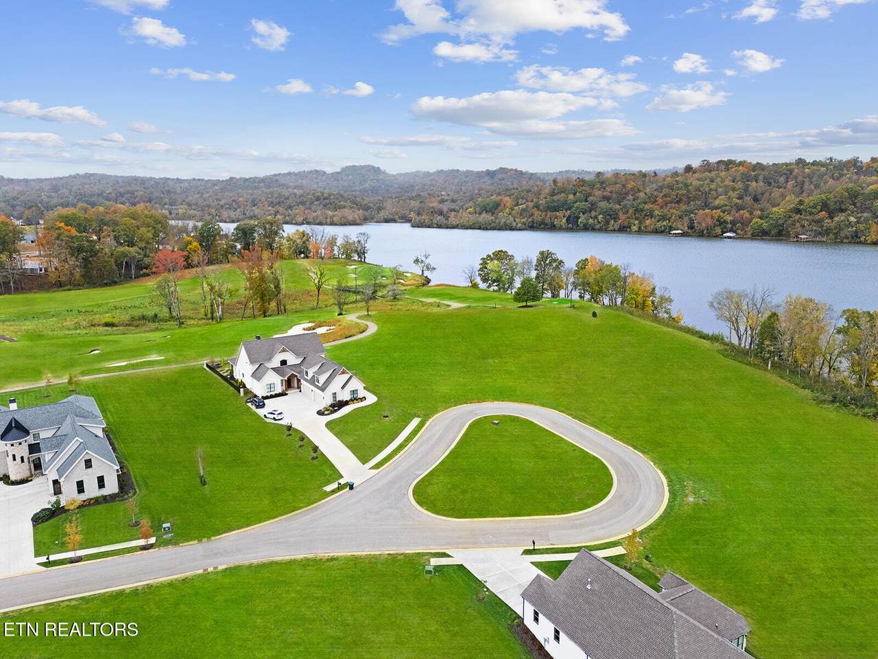 5275 Old Club Rd - Photo 1