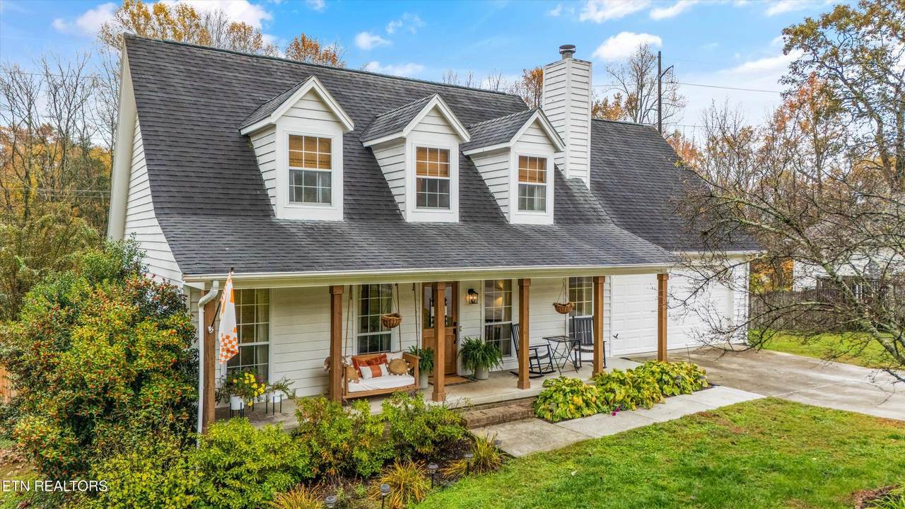 4806 Clairson Drive - Photo 1