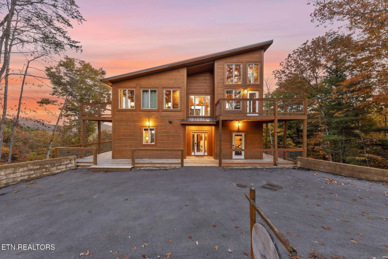 4164 Chamberlain Lane - Photo 1