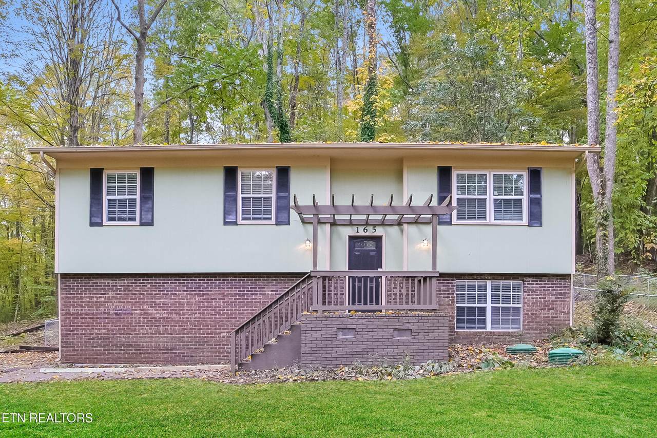 165 Cedar Circle - Photo 1