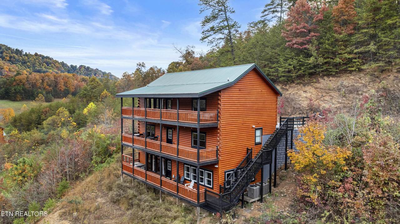 1628 Barn Door Lane - Photo 1