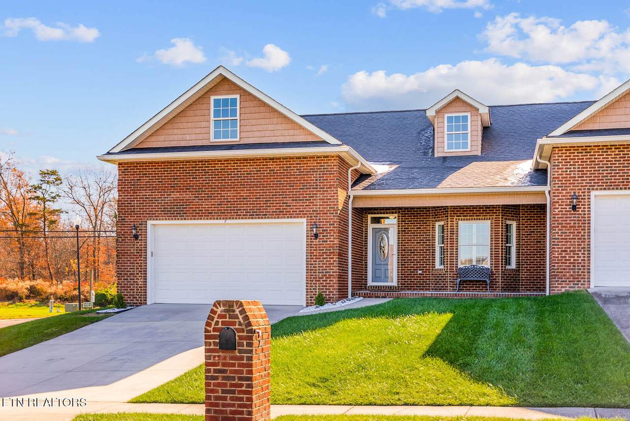 7 Saddle Brook Lane - Photo 1