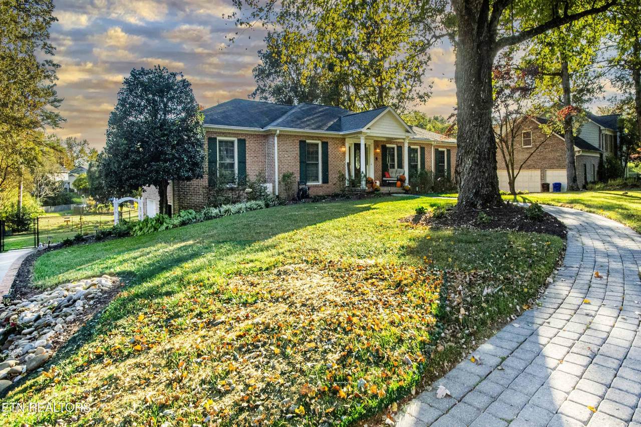 624 Glen Willow Drive - Photo 1