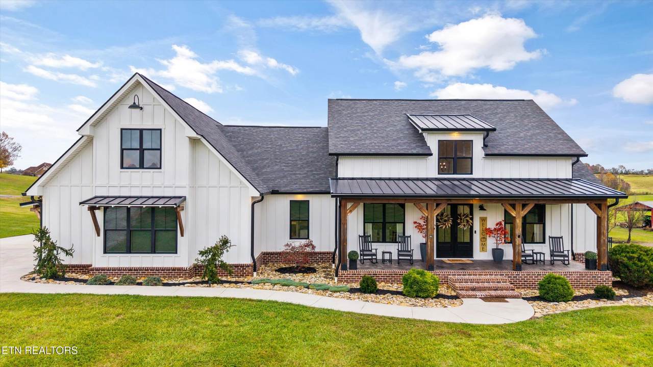 1419 Graves Rd - Photo 1