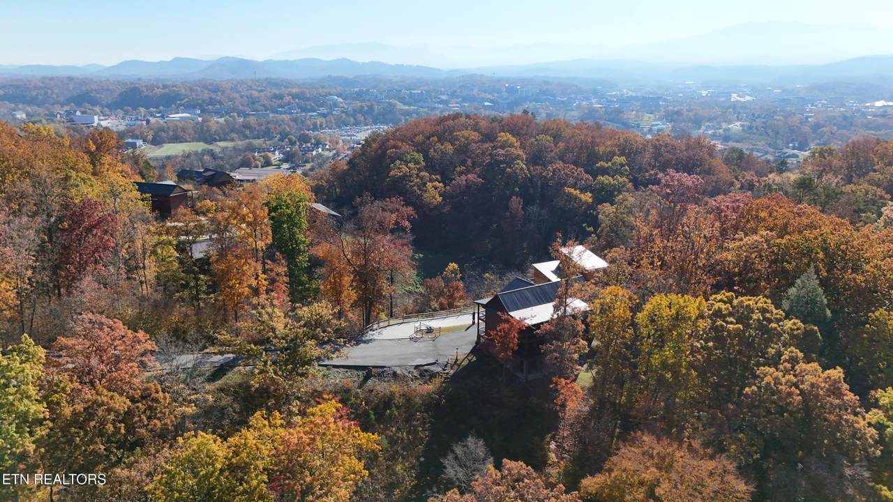  Hawks Nest Way - Photo 1