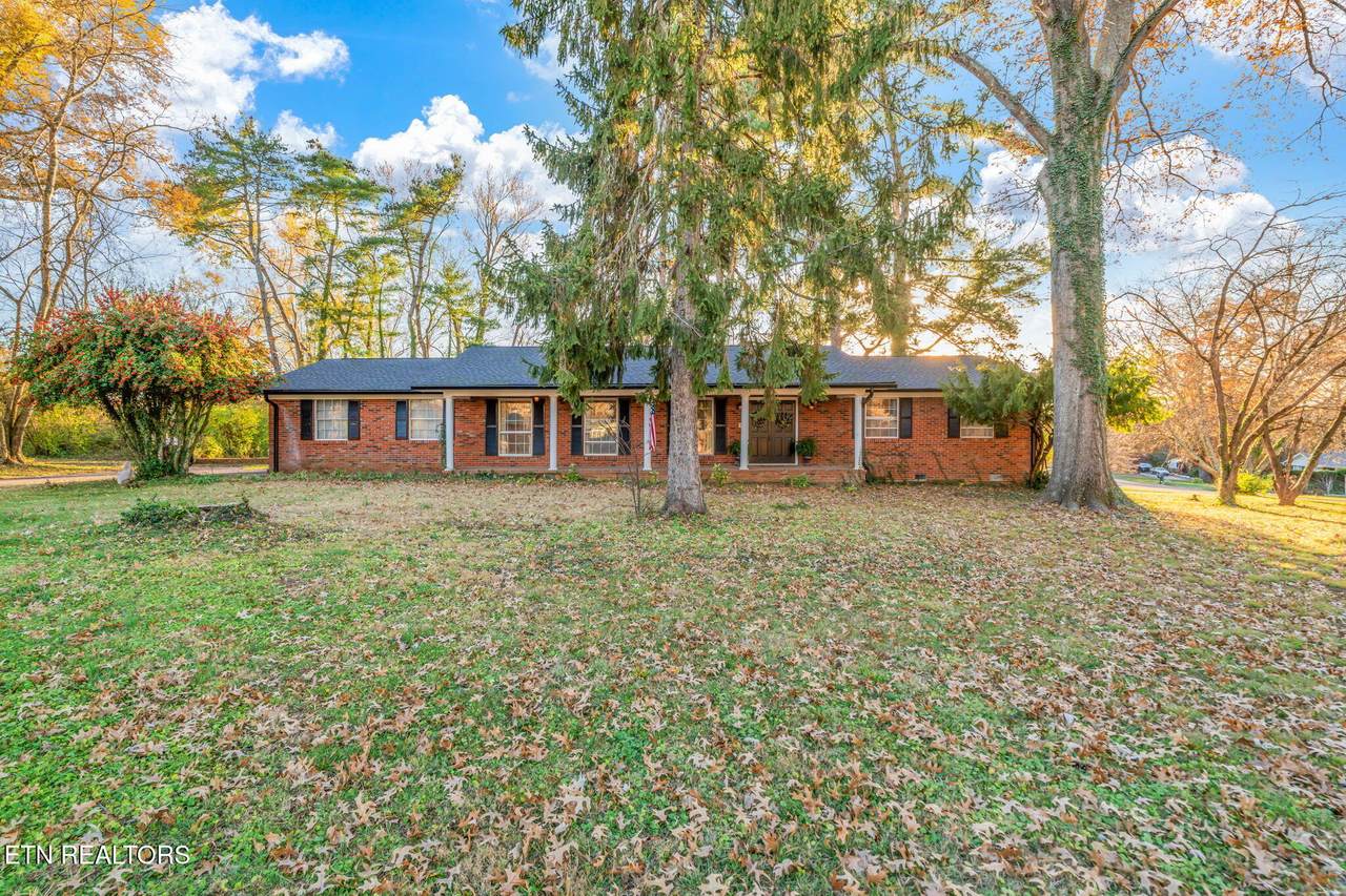 8808 Regent Lane - Photo 1