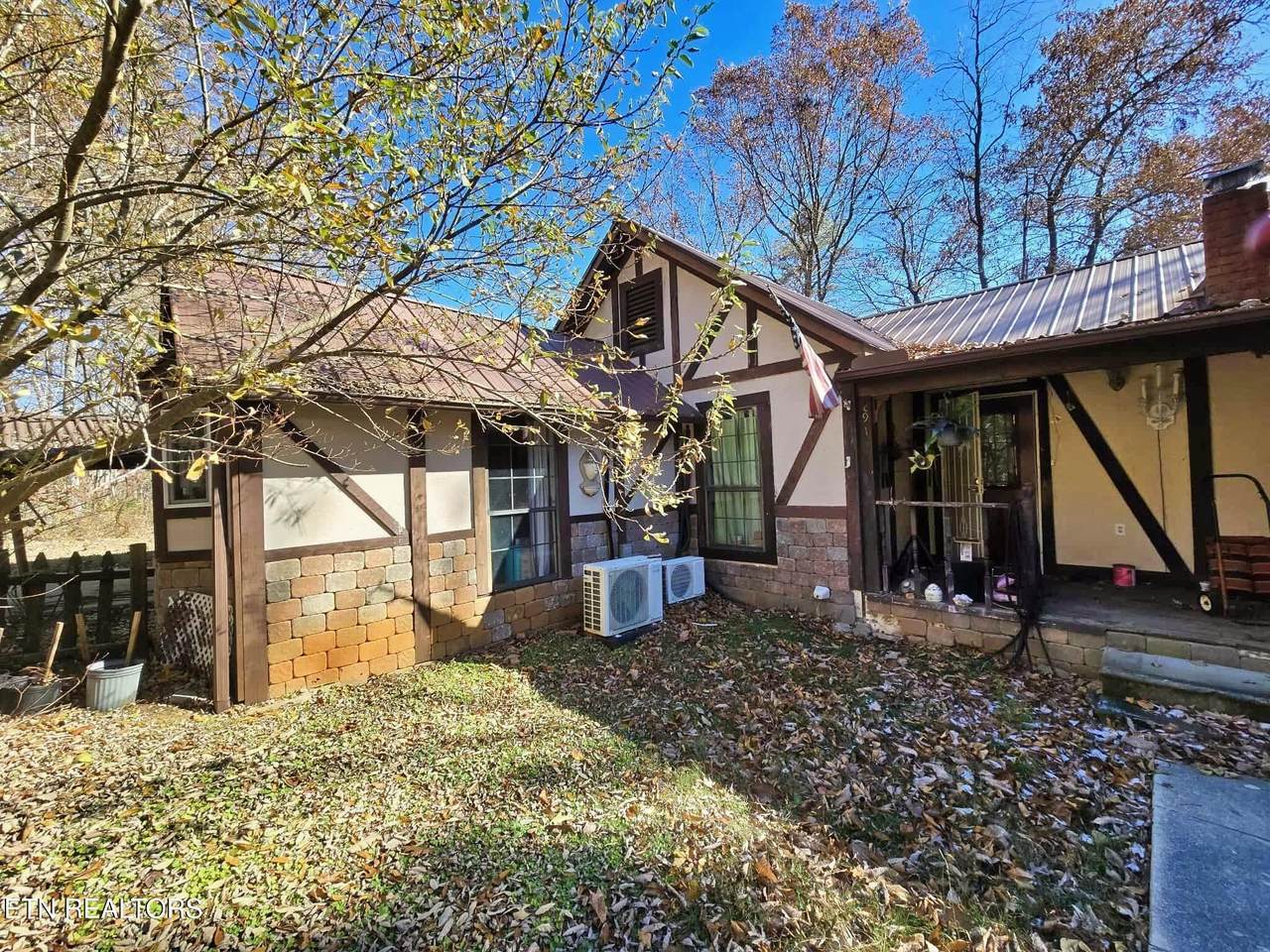 127 Lark Lane - Photo 1