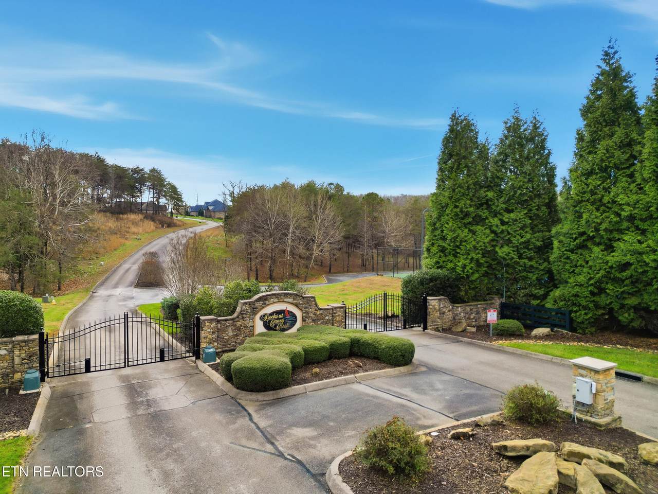 81 Eternity - Photo 1