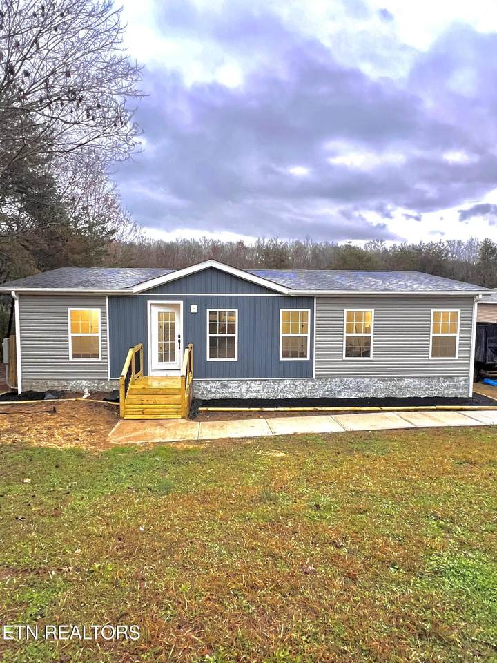 425 Abbott Rd - Photo 1