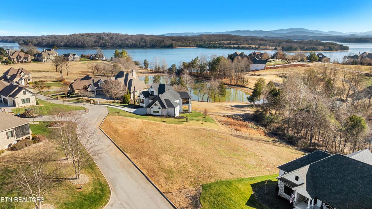 116 Parkside Drive - Photo 1