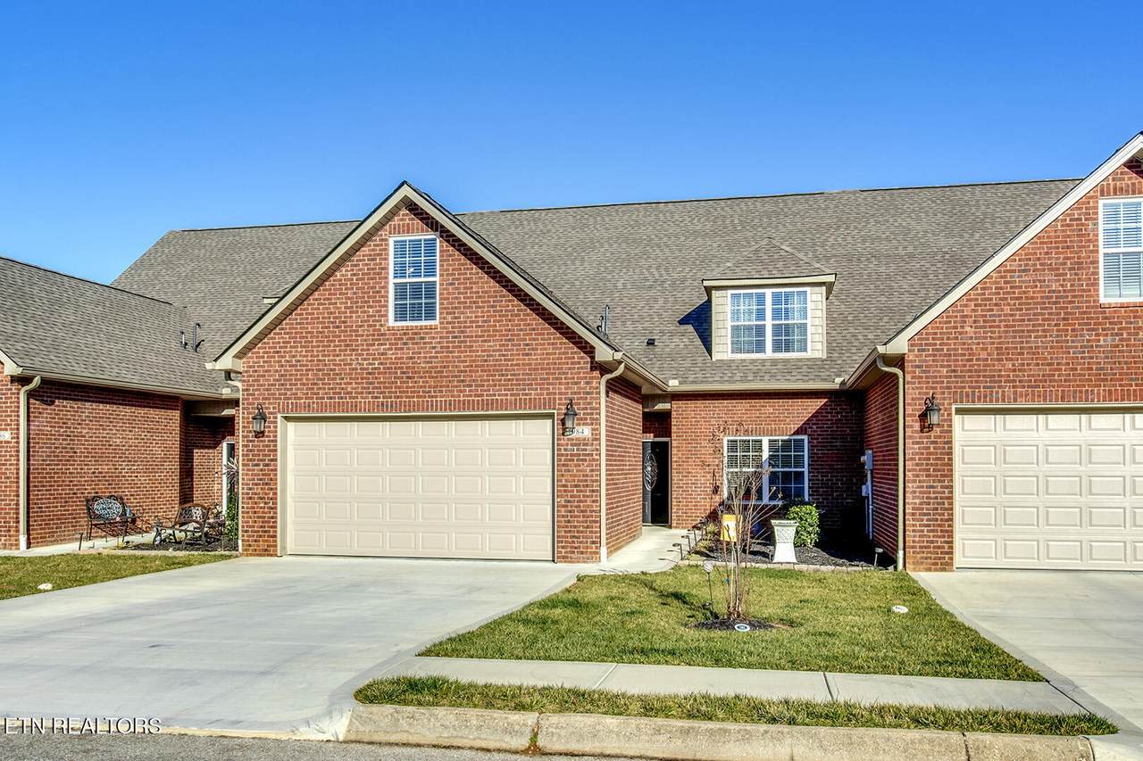 984 Meadow Walk Lane - Photo 1