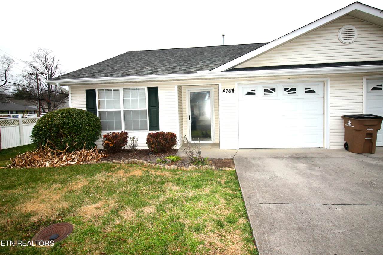 4764 Royal Prince Way - Photo 1