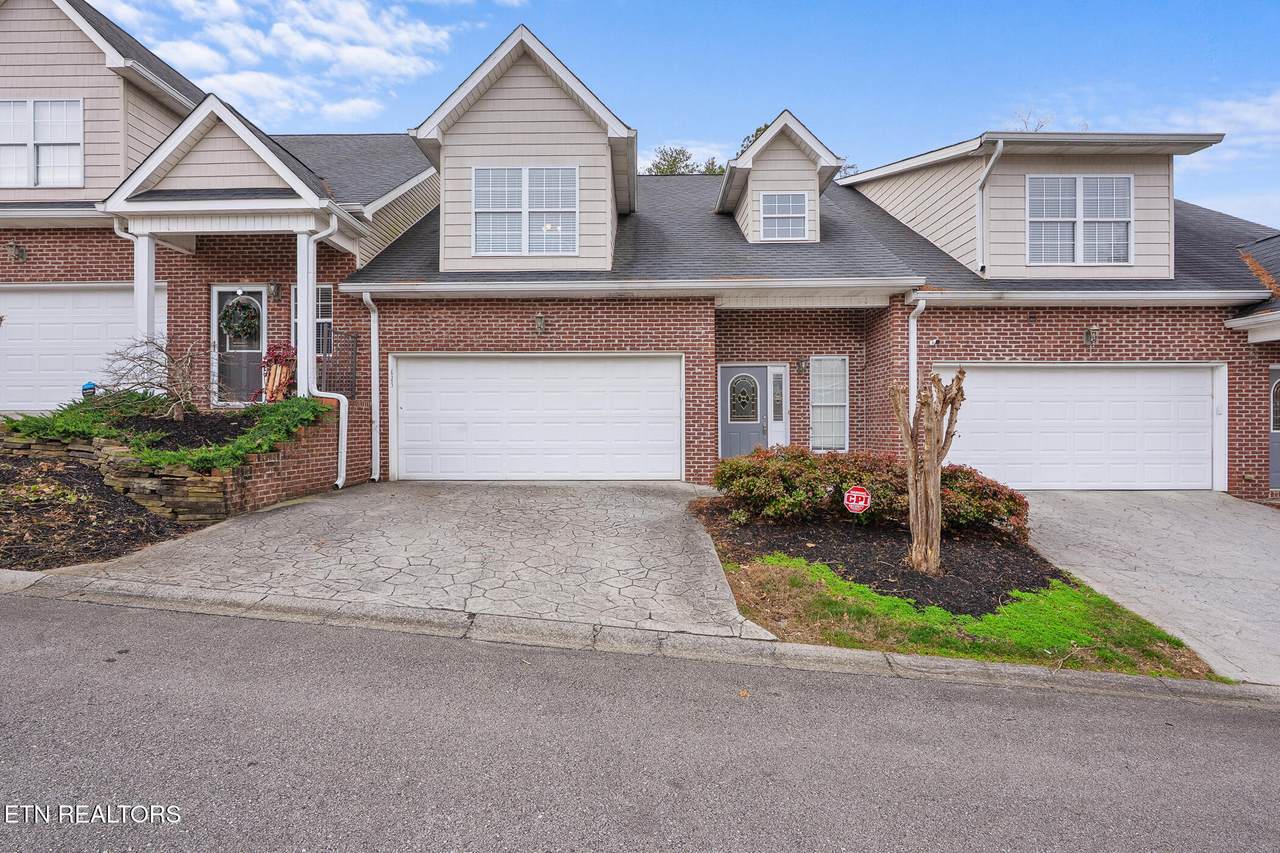 625 Yorkland Way - Photo 1