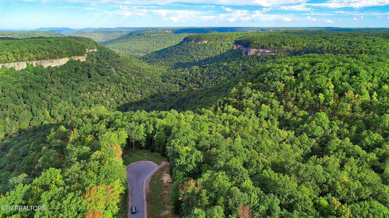  Grandview Way - Photo 1