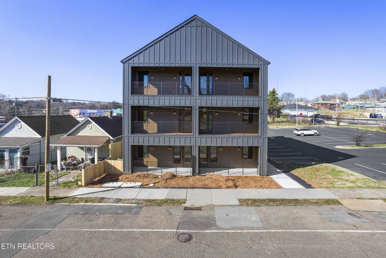 131 Anderson Ave - Photo 1