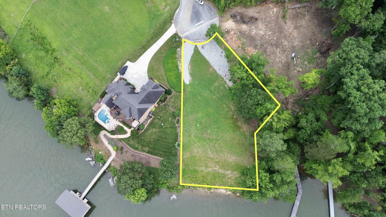 2484 Burton Rd - Photo 1