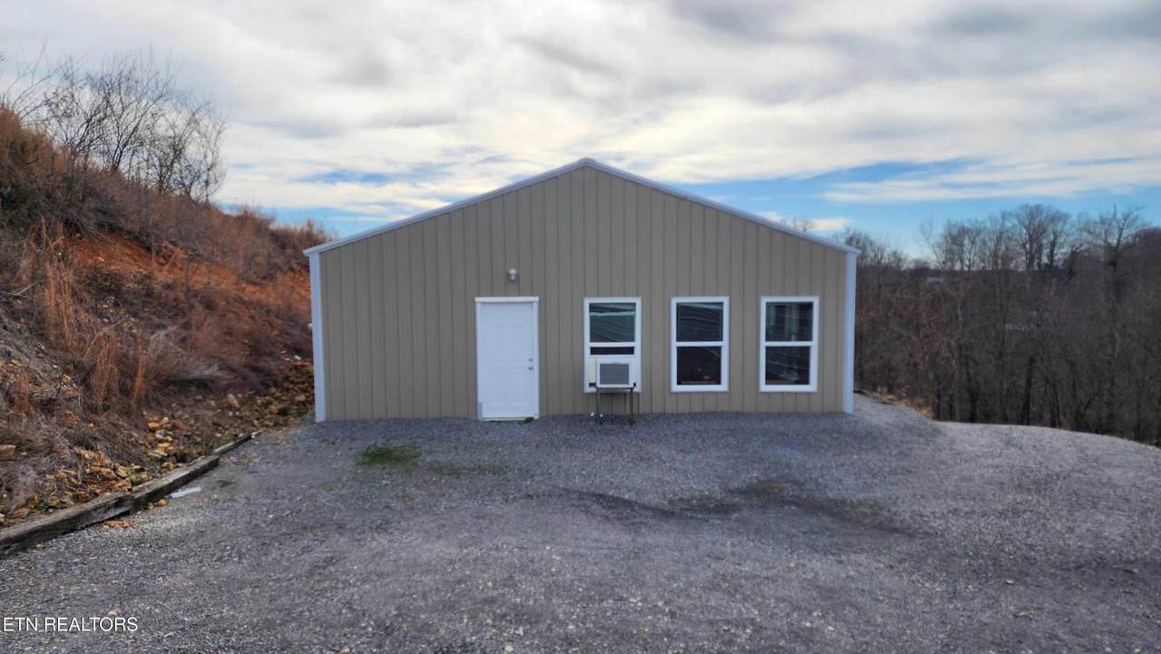 276 Schelley Rd - Photo 1