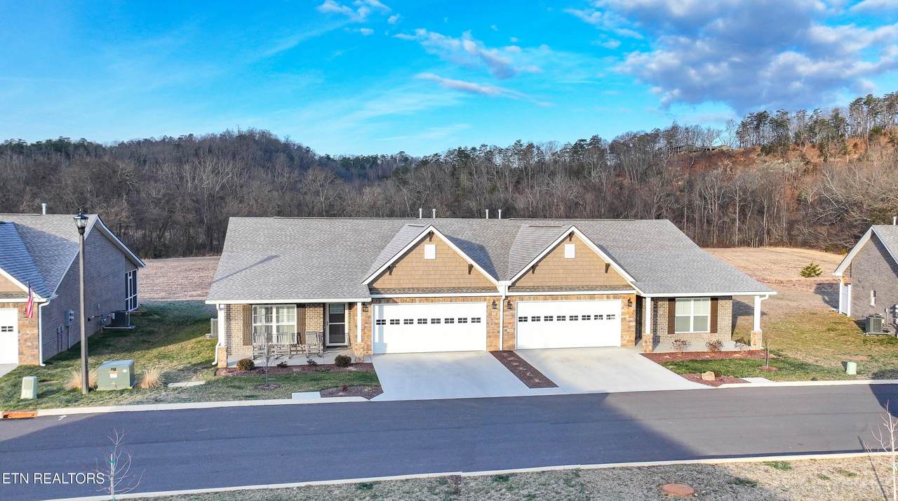 712 Snowflower Circle - Photo 1