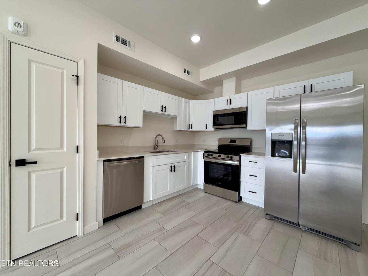 129 Sugarfoot Way - Photo 1