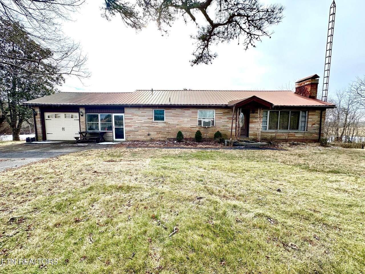 6111 Nashville Hwy - Photo 1