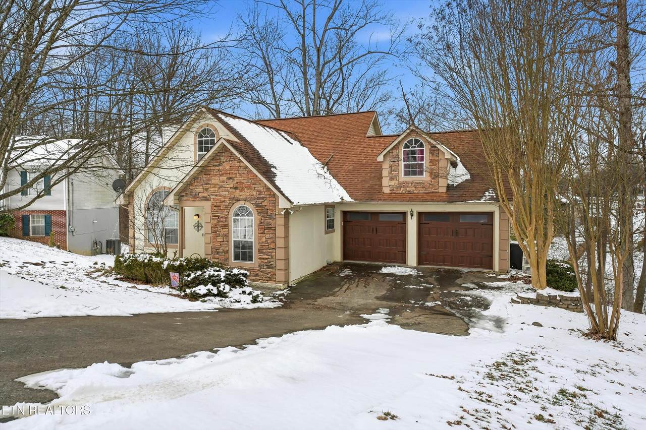 6016 Tennyson Drive - Photo 1