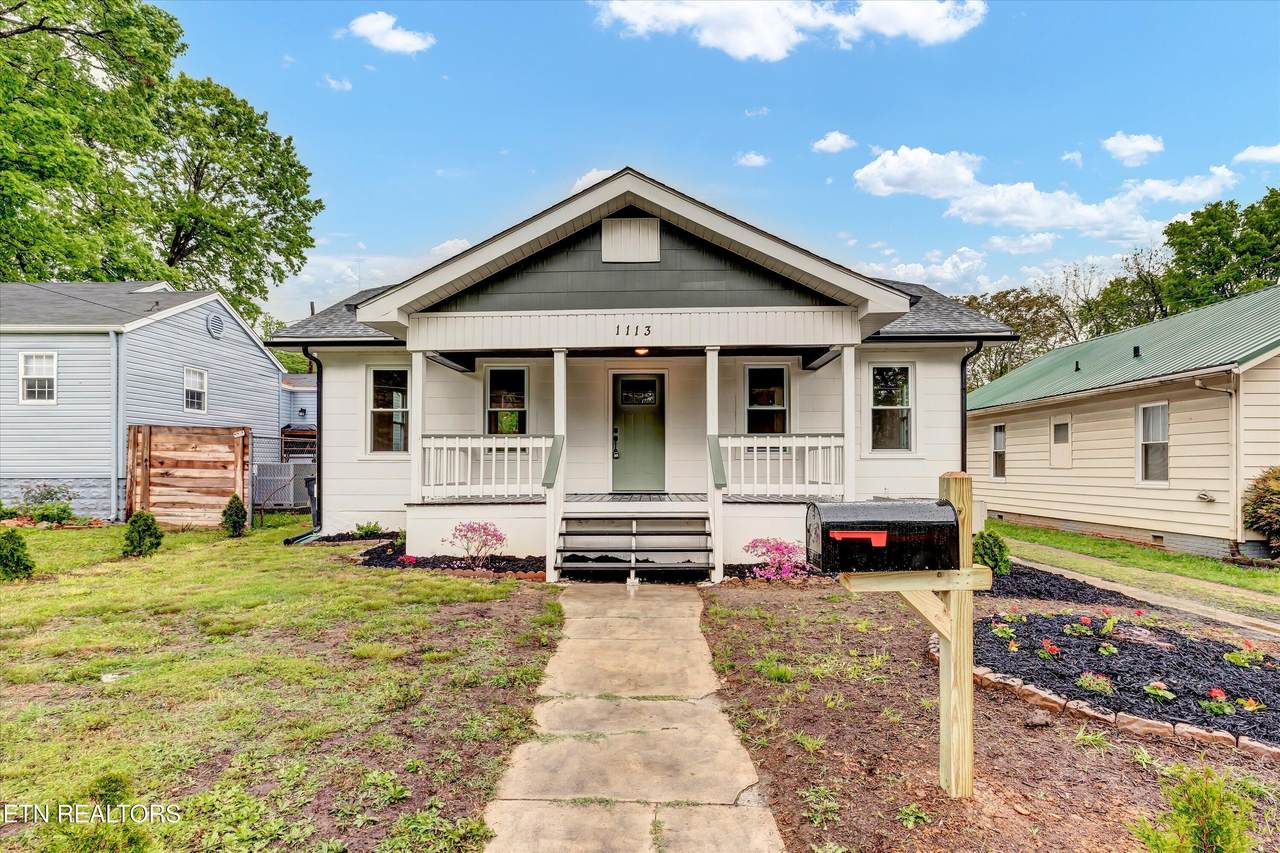 1113 Melbourne Ave - Photo 1