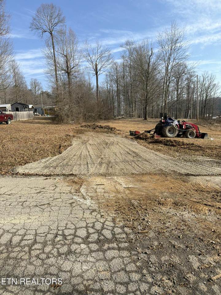  Edgewood Blvd - Photo 1